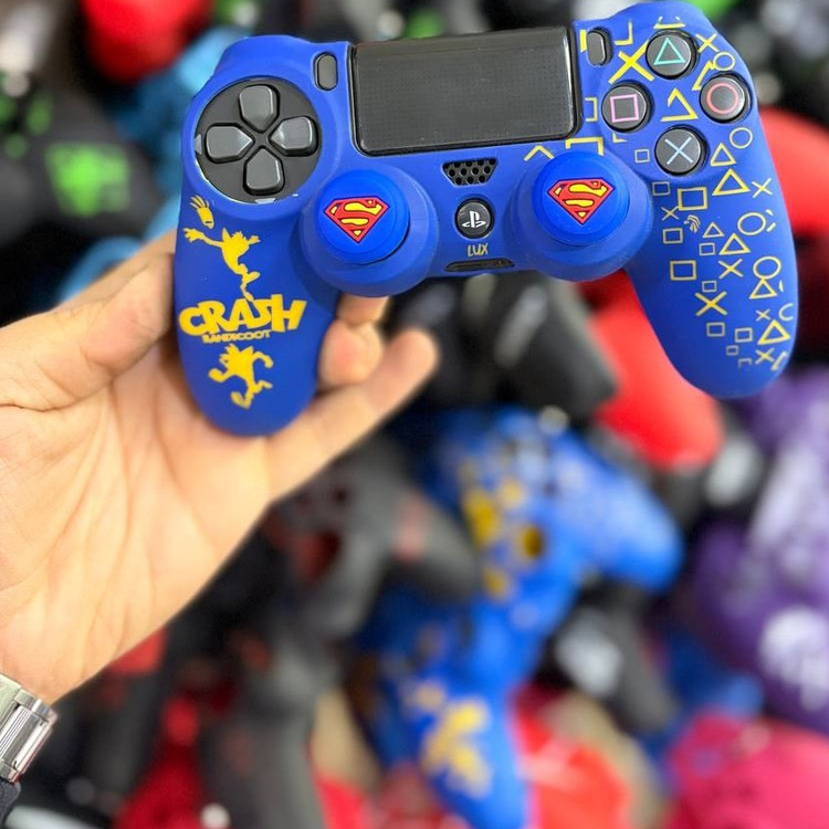 کاور دسته سیلیکونی Ps4 + دو عدد سر آنالوگ برجسته (بلو استون )
