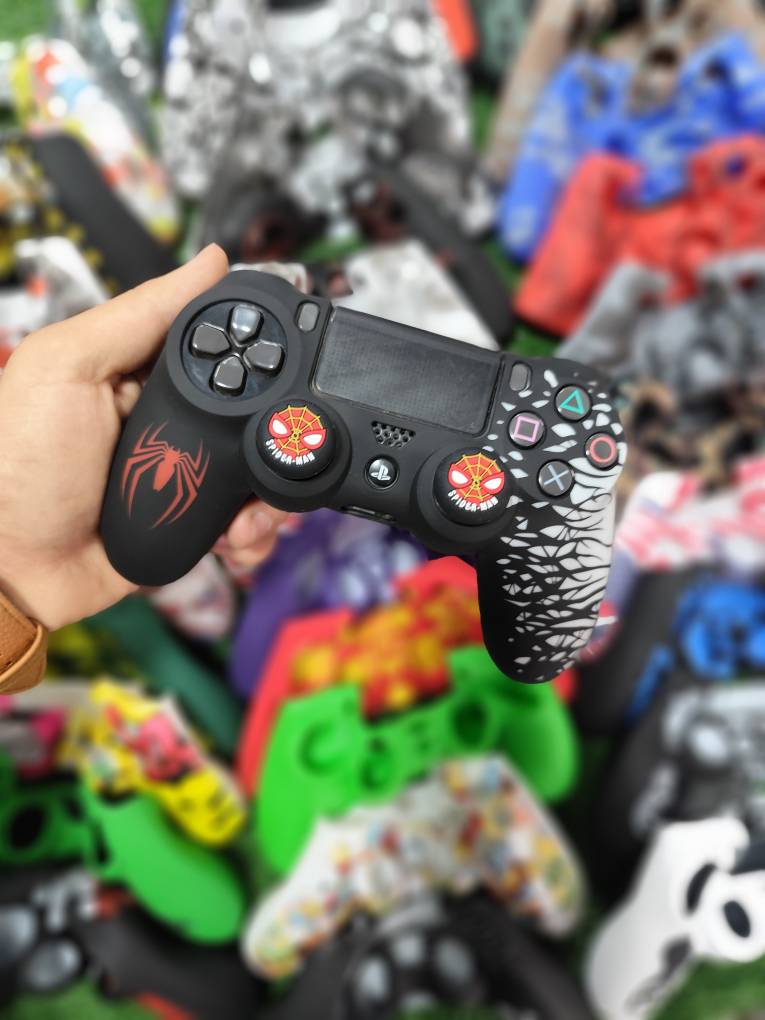 کاور دسته سیلیکونی PS4 با دو عدد سر آنالوگ برجسته کد 900